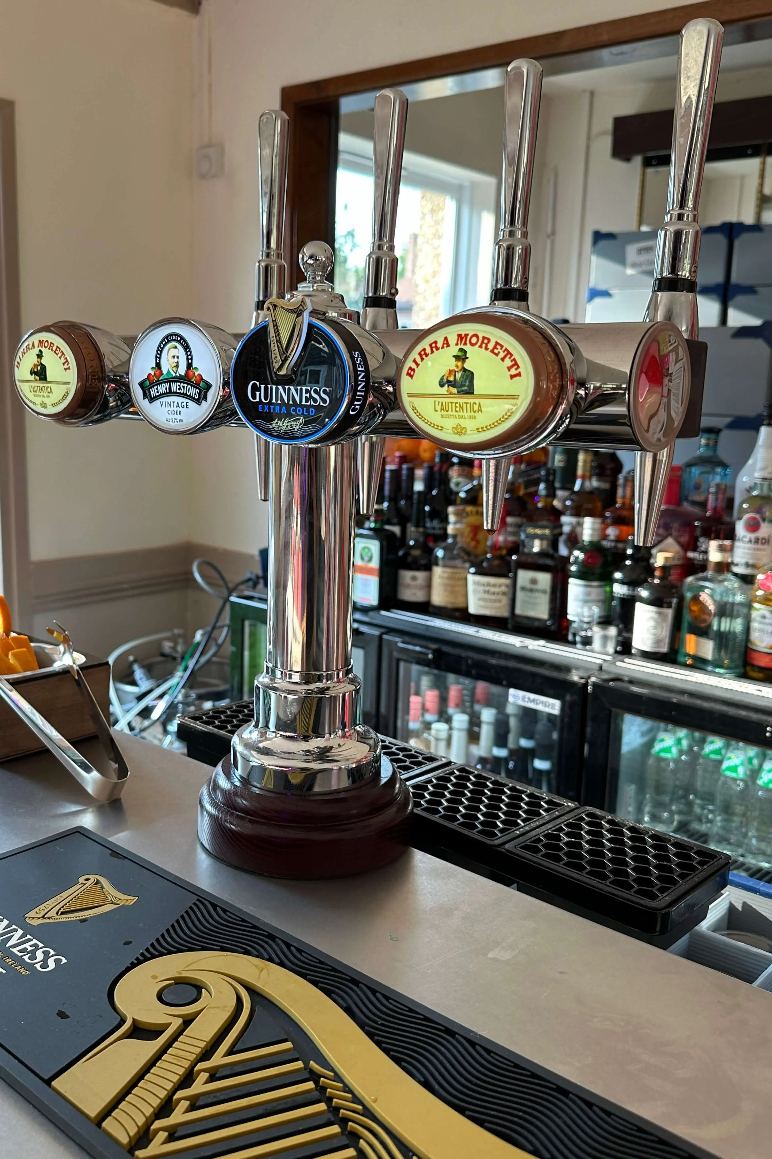Full bar service